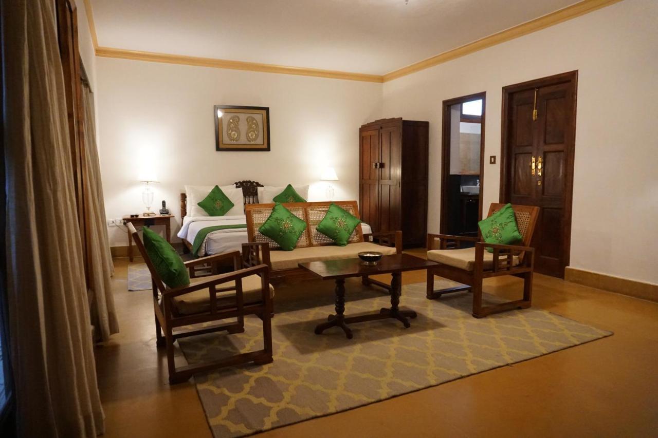 Saraca Hotel Лакхнау Екстер'єр фото
