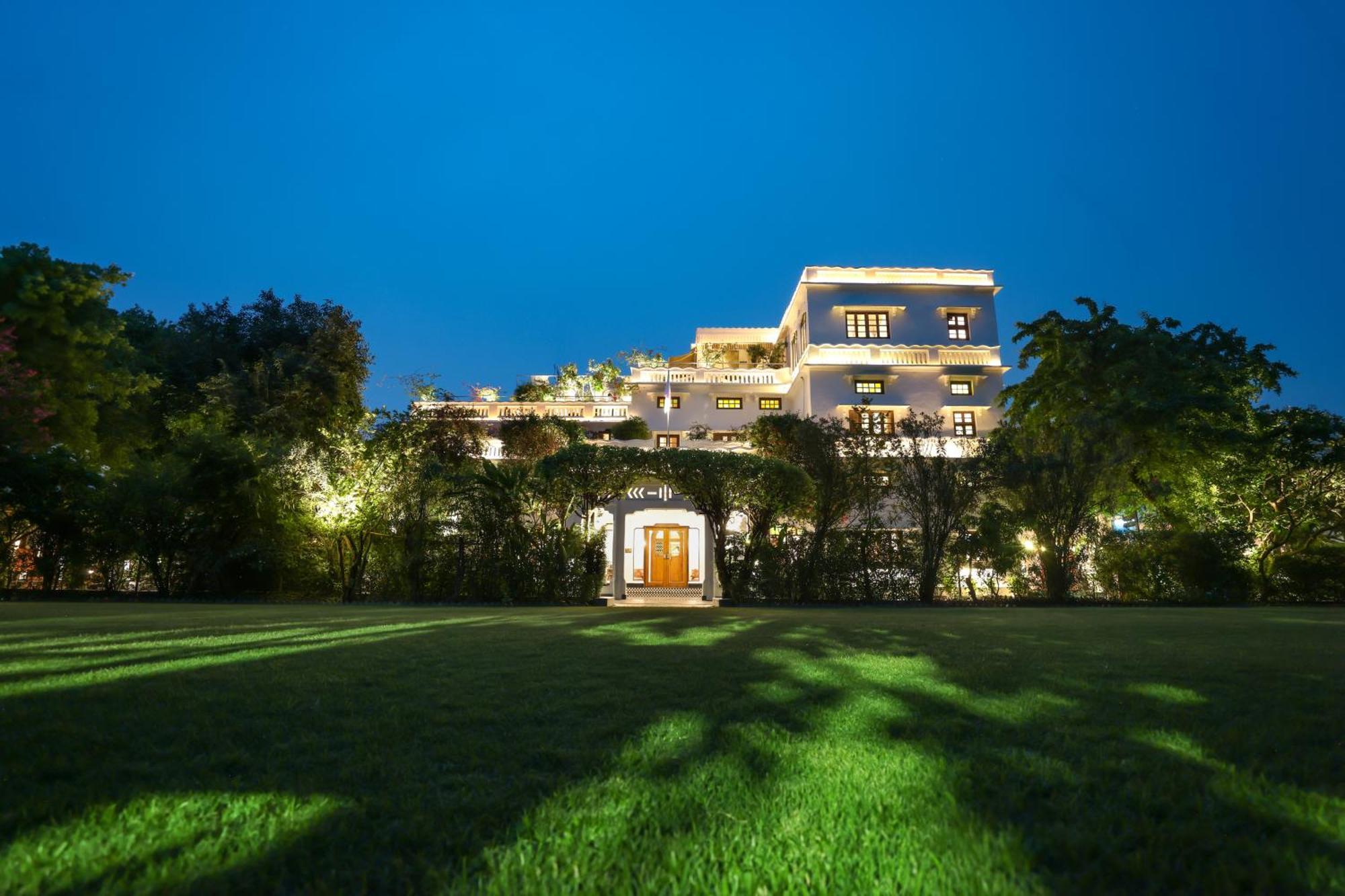 Saraca Hotel Лакхнау Екстер'єр фото