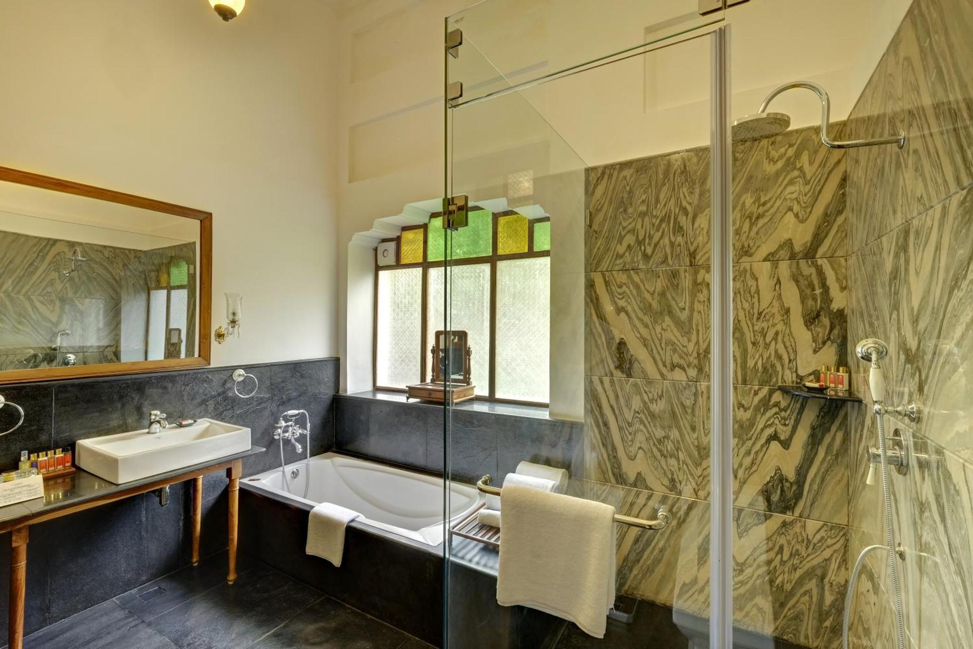 Saraca Hotel Лакхнау Екстер'єр фото