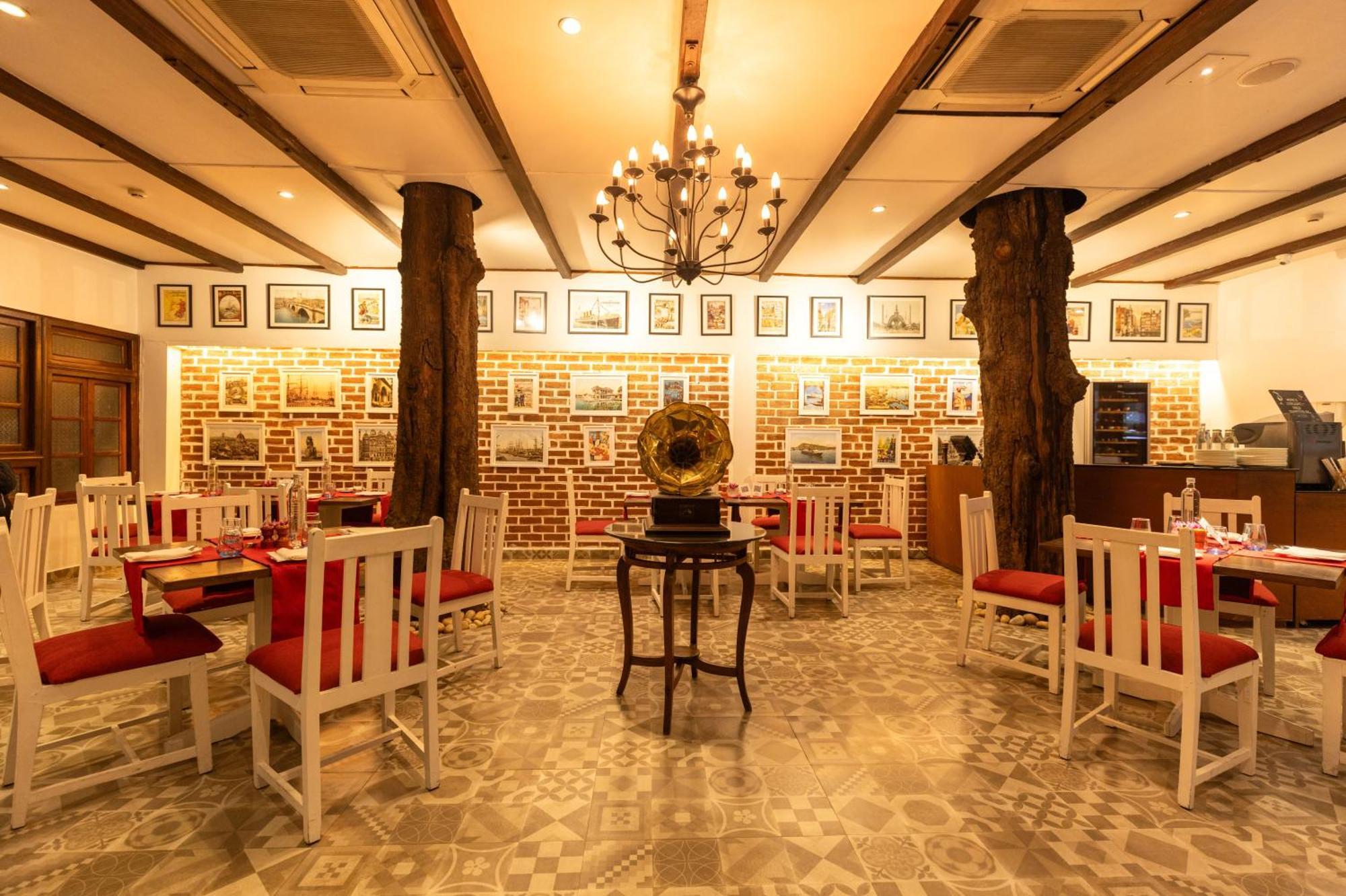 Saraca Hotel Лакхнау Екстер'єр фото