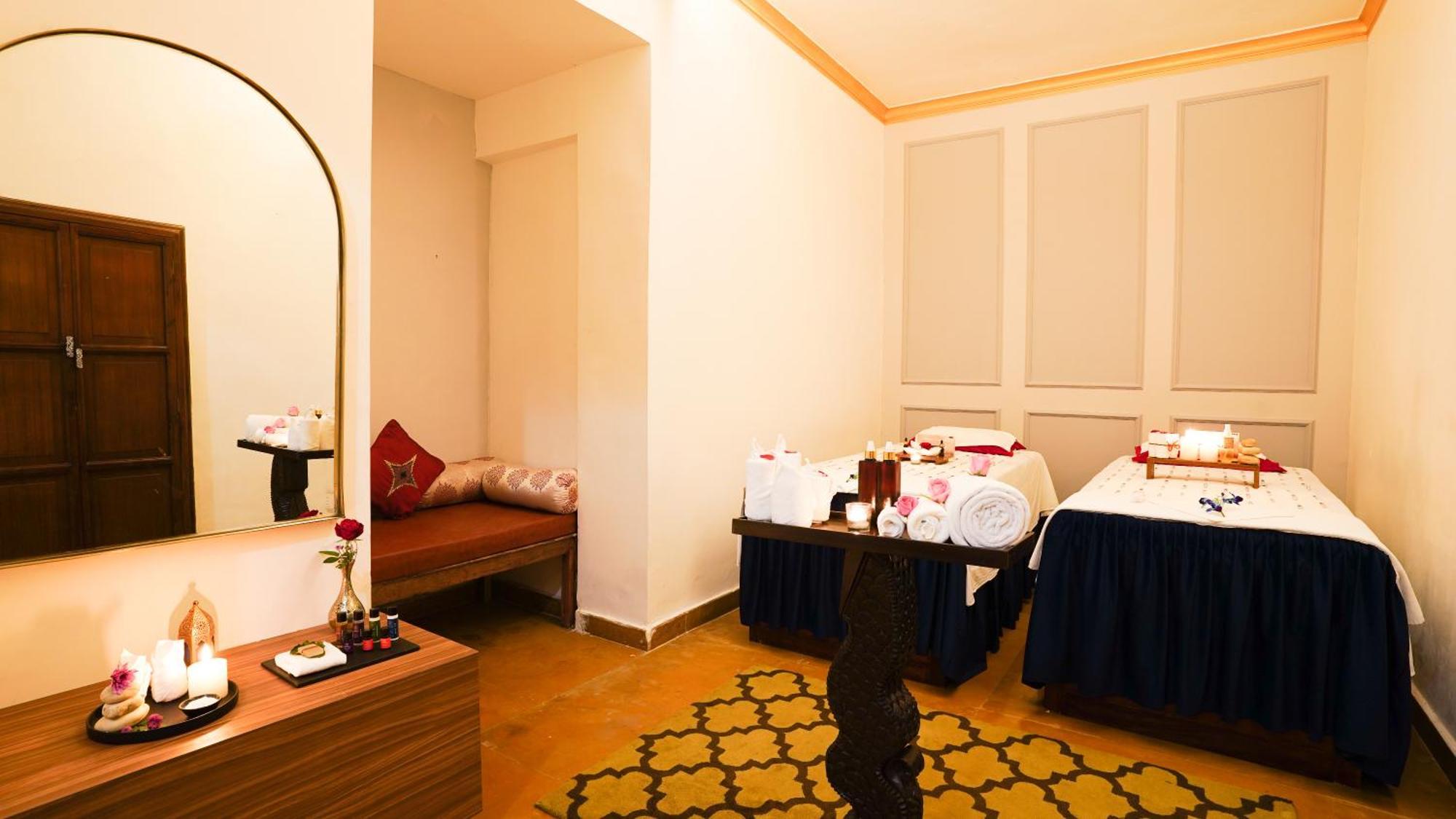 Saraca Hotel Лакхнау Екстер'єр фото