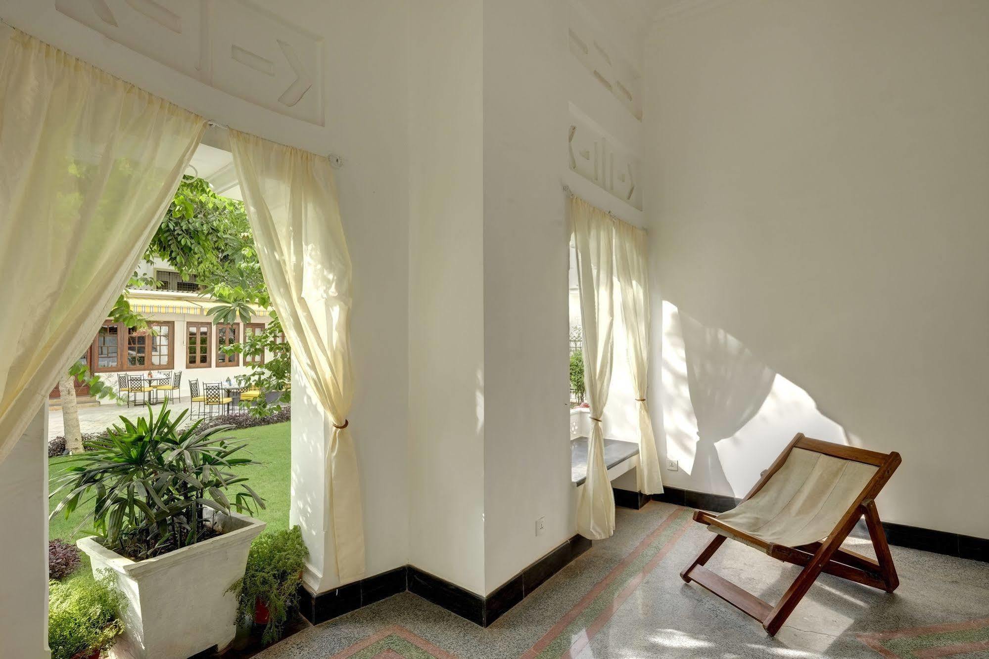 Saraca Hotel Лакхнау Екстер'єр фото