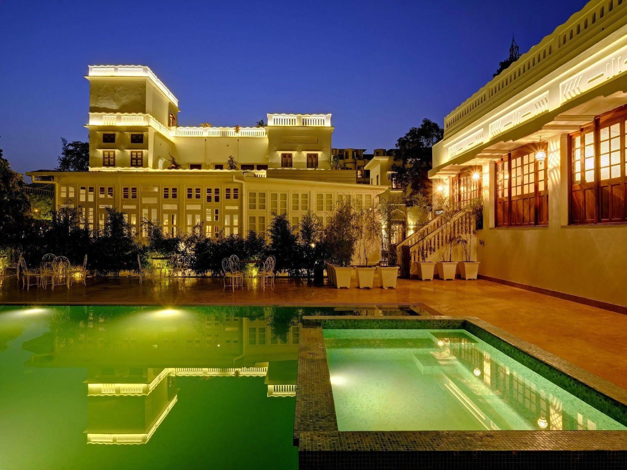 Saraca Hotel Лакхнау Екстер'єр фото