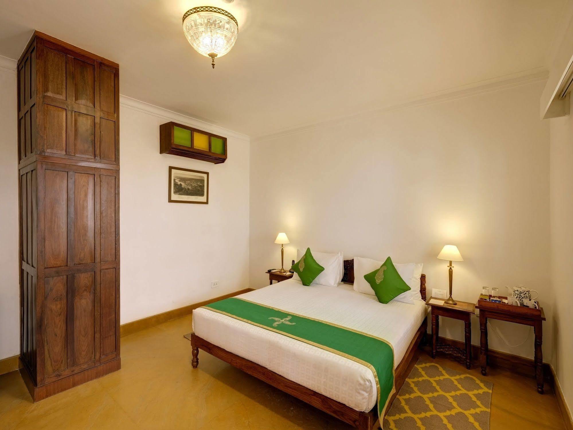 Saraca Hotel Лакхнау Екстер'єр фото